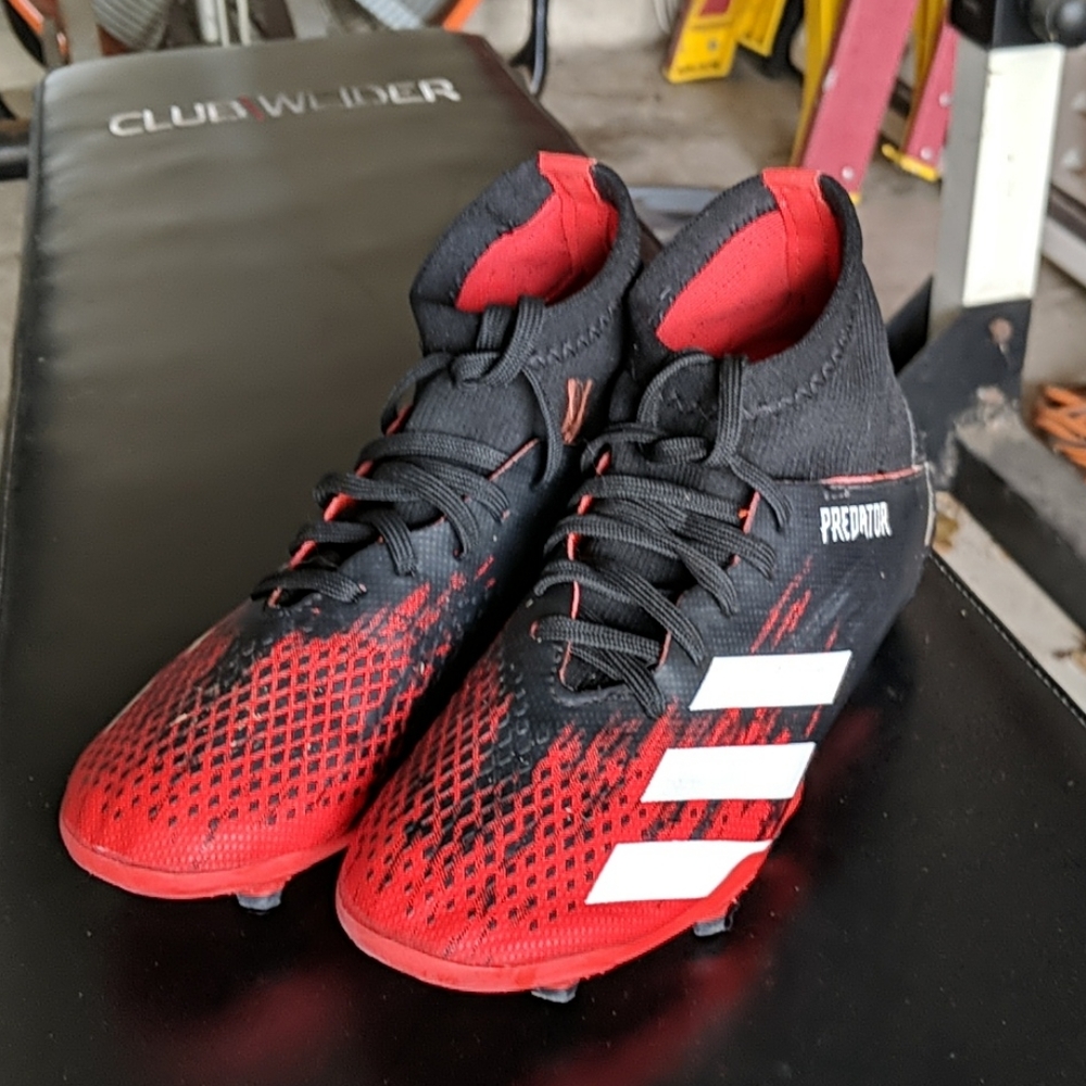 Boy Cleats